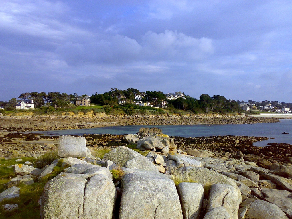 Берега в Требердене, Франция. Фото 1 – фотографии Франции