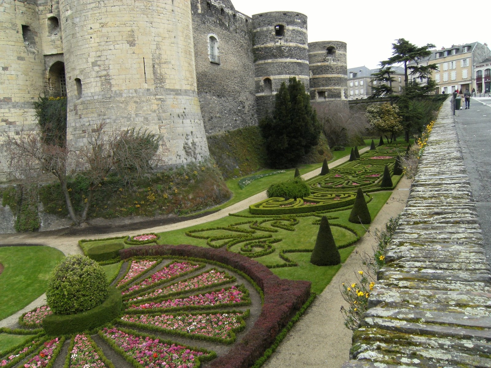Достопримечательность в Анже, Франция. Фото 2 – фотографии Франции