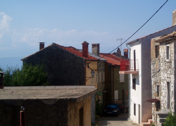 Дома в Добринь, Хорватия – фотографии Хорватии