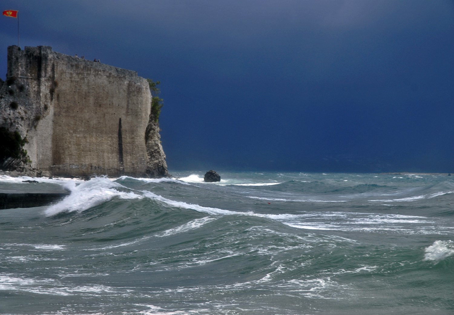 Море в Будва, Черногория. Фото 25 – фотографии Черногории