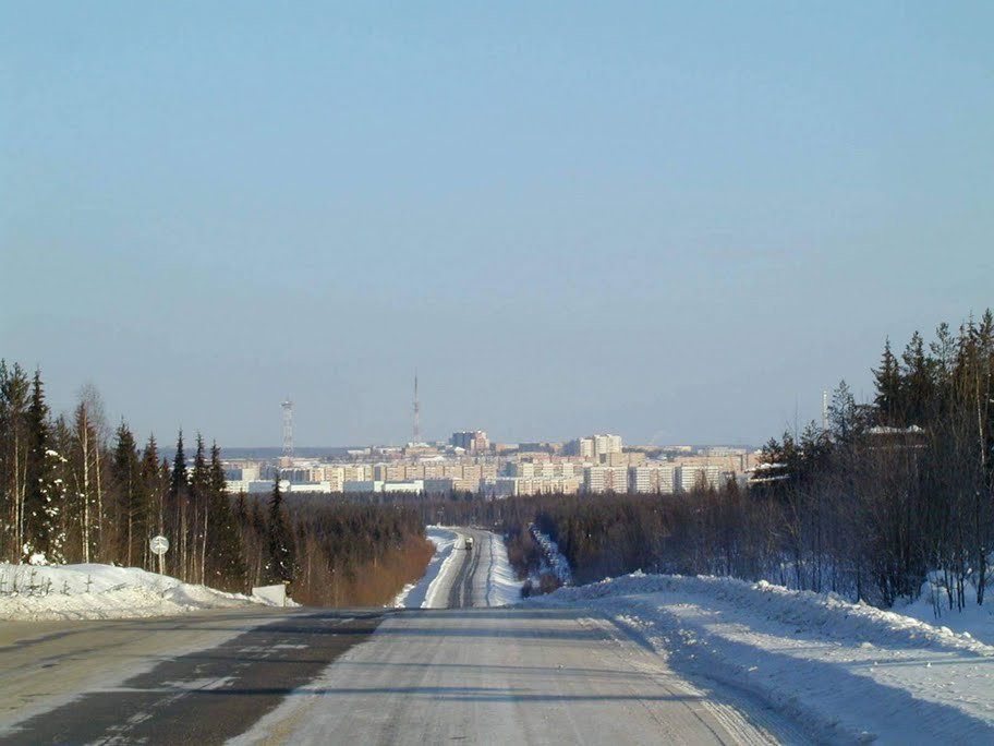 Дорога в Ухте, Россия – фотографии России