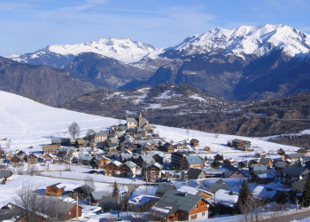 Деревня в Ле-Албиезе, Франция. Фото 10 – фотографии Франции