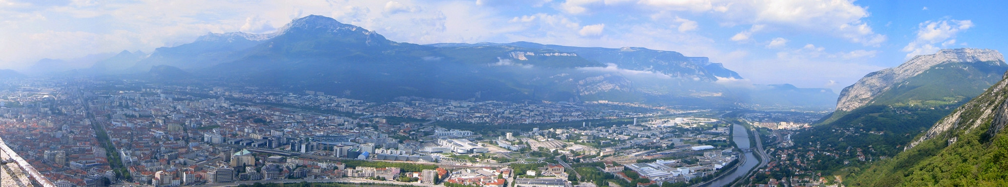 Панорамный вид в Гренобль, Франция – фотографии Франции