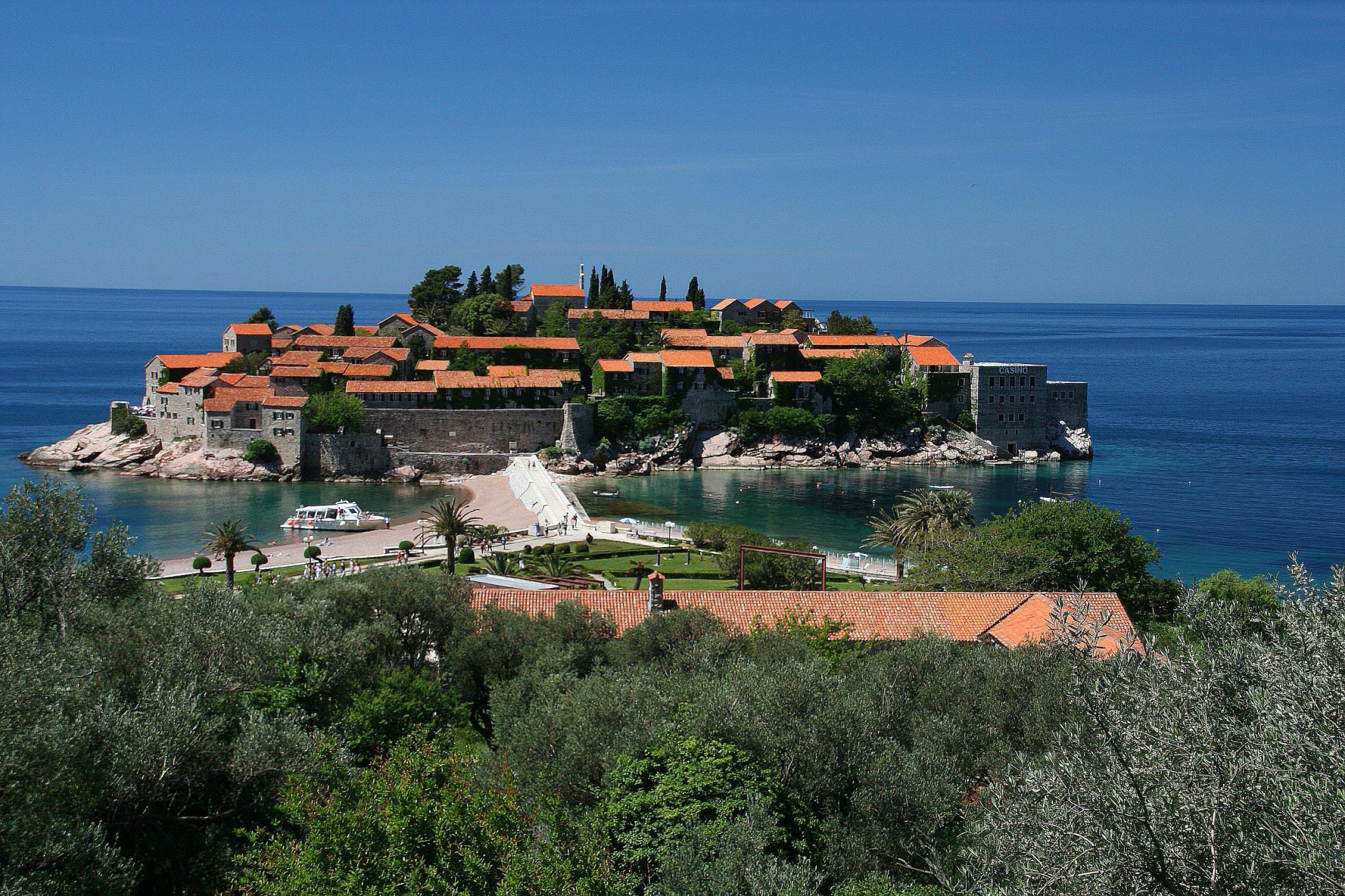 Дома на острове Святого Стефана, Черногория. Фото 10 – фотографии Черногории