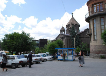 Улица в Гюмри, Армения. Фото 7 – фотографии Армении