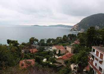 Дома в Эз, Франция. Фото 16 – фотографии Франции