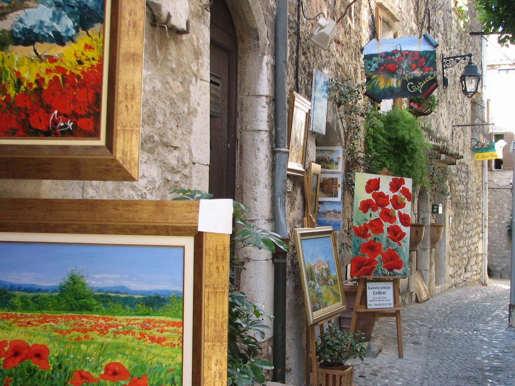 Продажа картин в Сен Поль де Ванс, Франция – фотографии Франции