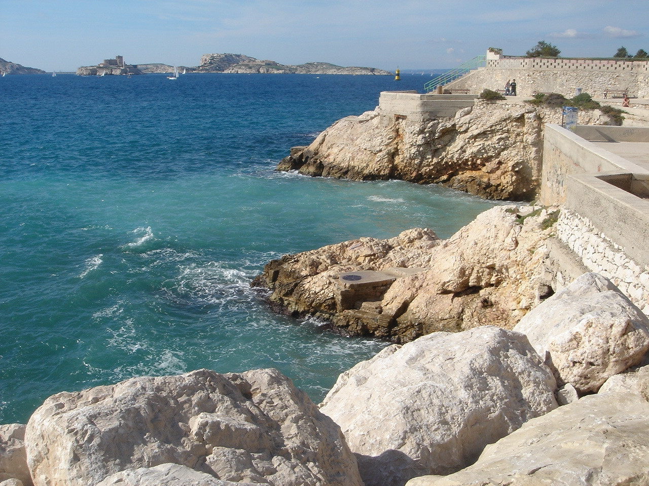 Набережная в Марселе, Франция – фотографии Франции