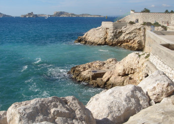 Набережная в Марселе, Франция – фотографии Франции