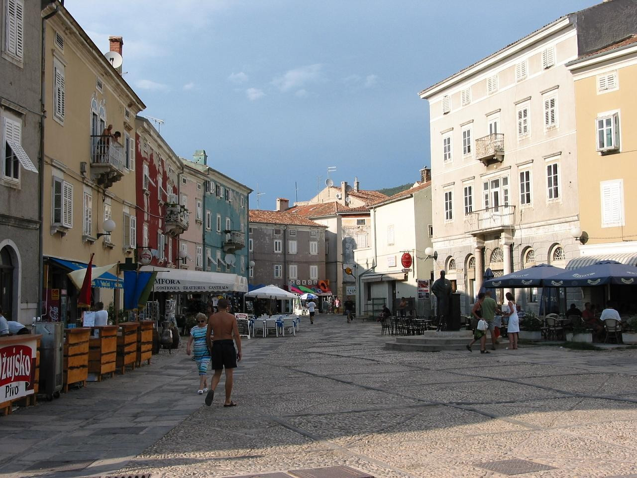 Дома на острове Црес, Хорватия. Фото 1 – фотографии Хорватии