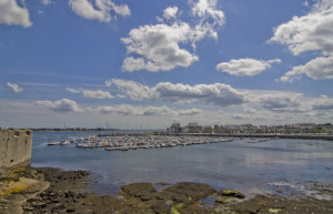 Яхты и катера в Конкарно, Франция – фотографии Франции