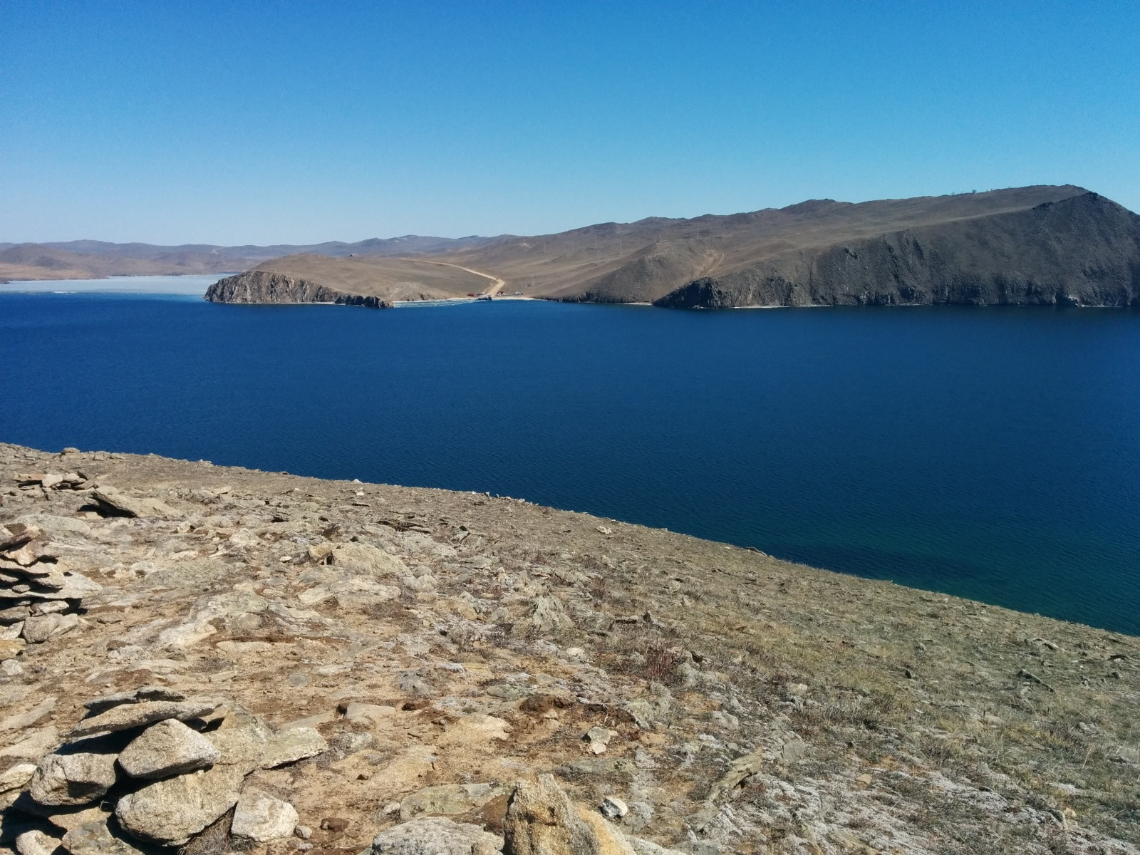 Вид на Ольхон из Сахюрты, Байкал. Фото 1 – фотографии России