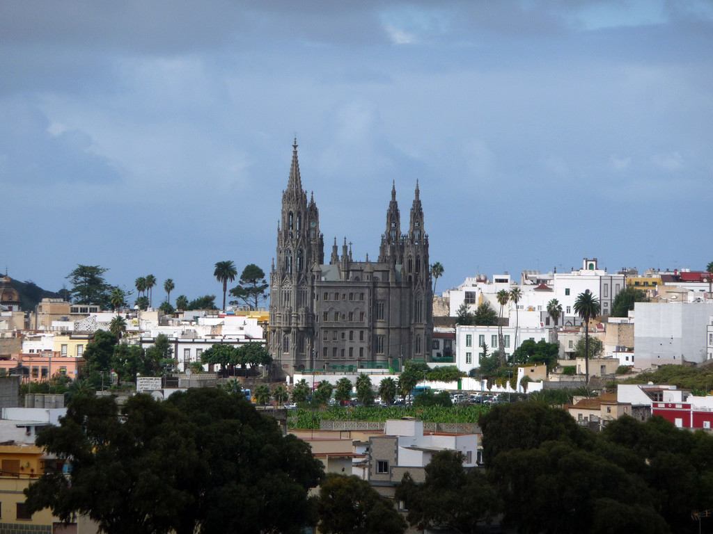 Церковь Сан-Хуан-Баутиста (San Juan Bautista) в городе Арукас – фотографии Канарских островов