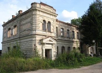 Развалины в Козельске, Россия – фотографии России