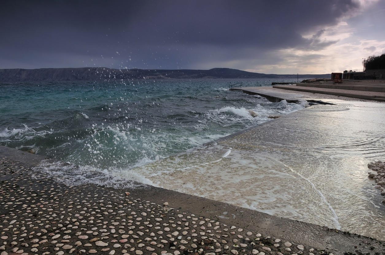 Море в Нови-Винодолски, Хорватия. Фото 8 – фотографии Хорватии