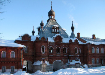 Монастырь в Александрове, Россия – фотографии России