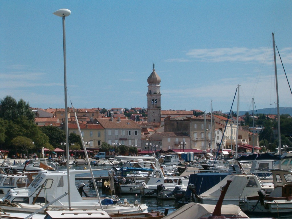 Лодочная станция в Крк, Хорватия. Фото 1 – фотографии Хорватии