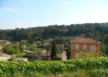 Деревня в Биоте, Франция – фотографии Франции