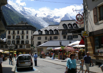 Улица в Шамони, Франция. Фото 6 – фотографии Франции