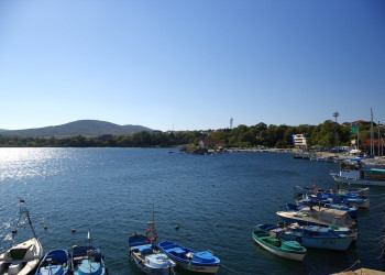 Лодки у причала в Царево, Болгария. Фото 1 – фотографии Болгарии
