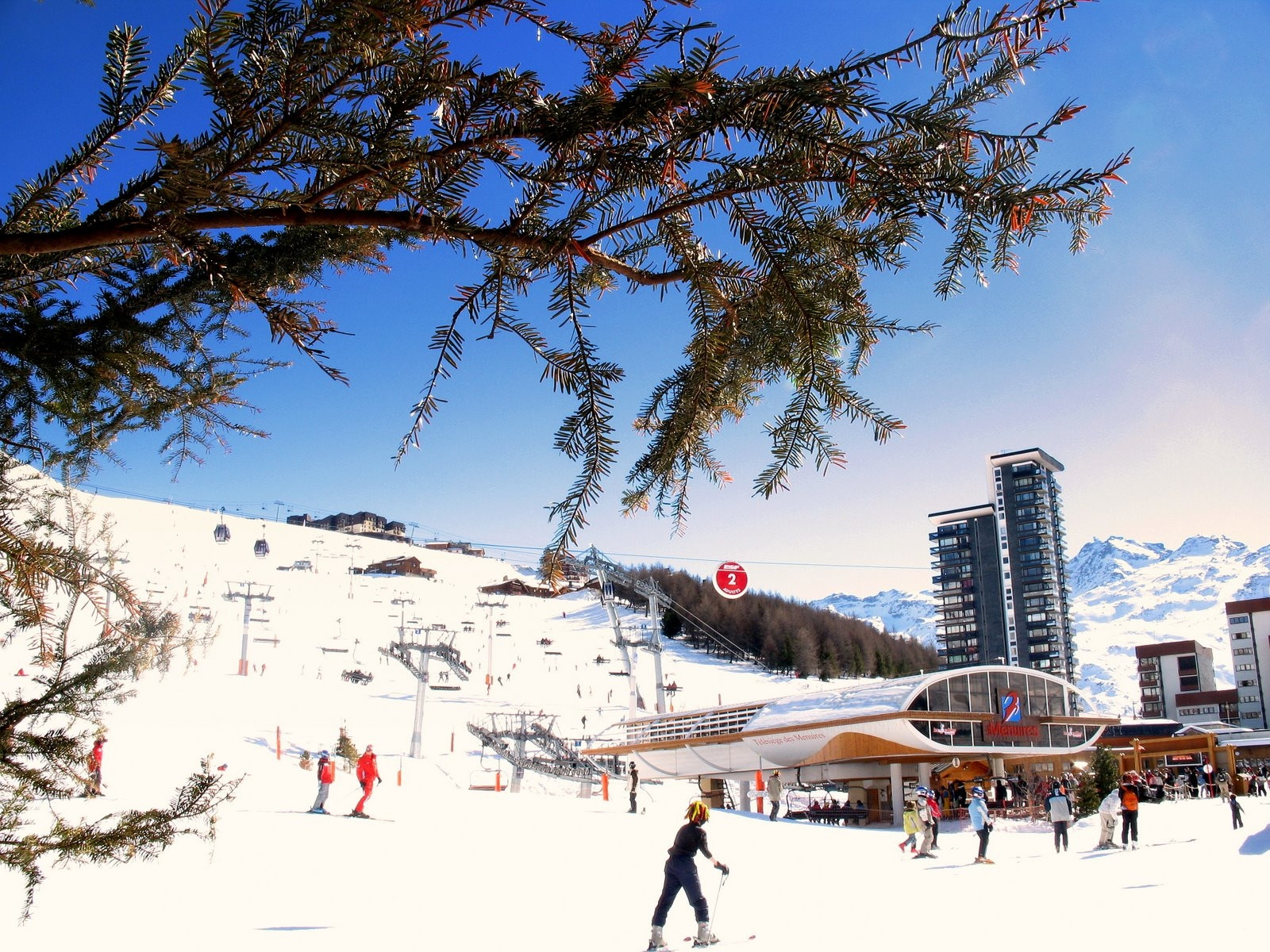 База отдыха в Ле-Менюир, Франция – фотографии Франции