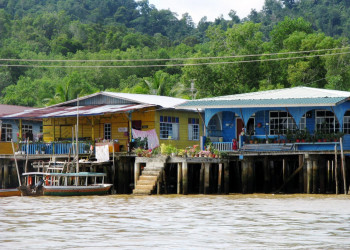 Деревня на воде Кампонг-Айер (Kampong Ayer) – фотографии Брунея