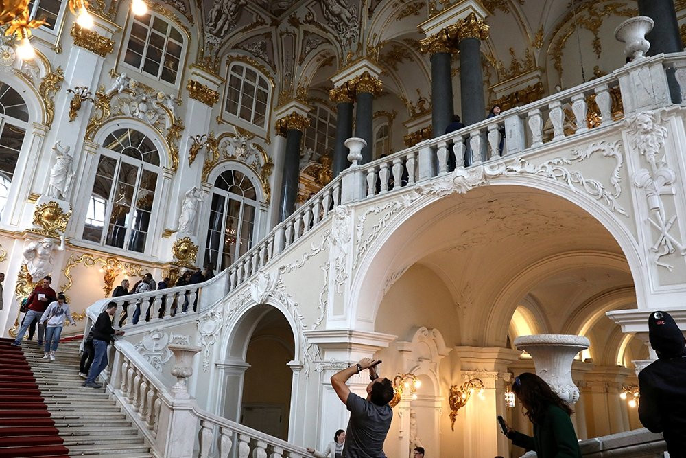 Масштабный музейный комплекс мира Эрмитаж в Санкт-Петербурге, Россия – фотографии России