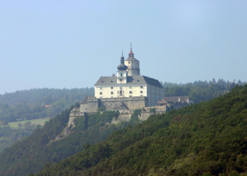 Замок Форхтенштайн (Forchtenstein Castle), возле Маттерсбурга – фотографии Австрии
