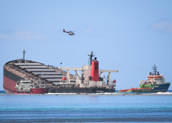 Крушение нефтяного танкера возле Маврикия – фотографии Маврикия