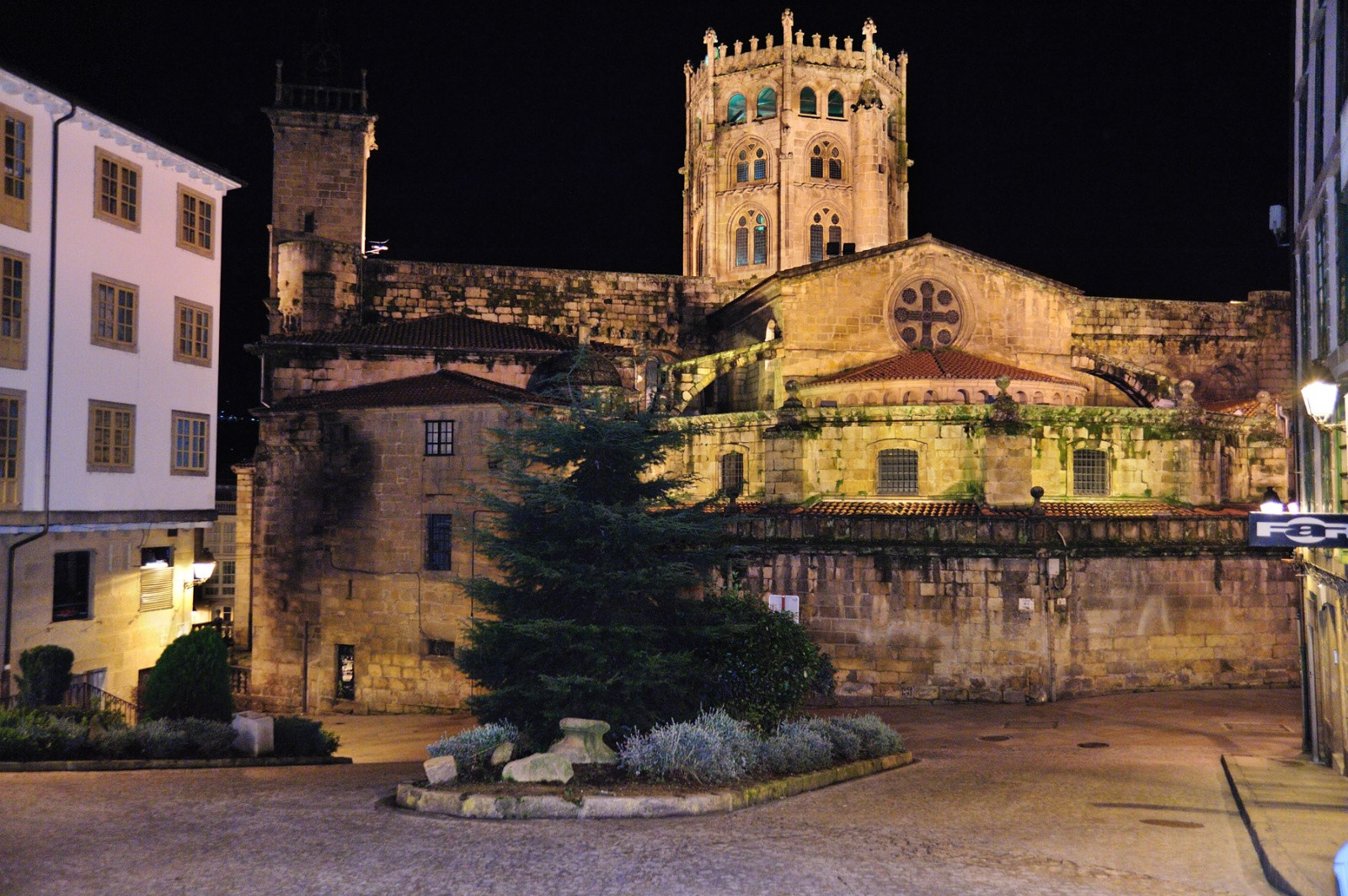 Кафедральный собор Оренсе (Catedral de Orense) – фотографии Испании