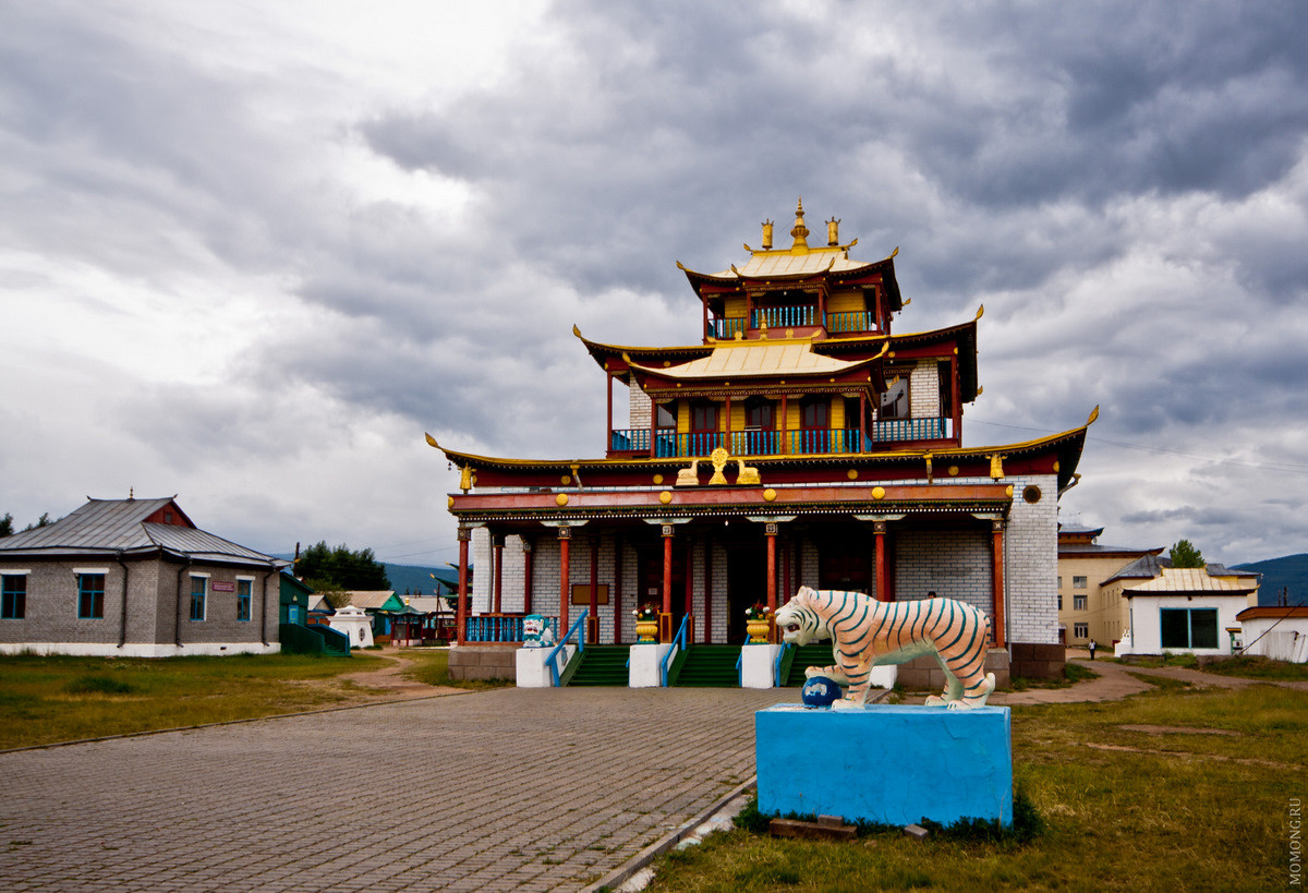 В храме Хамбо-ламы Итигэлова в дацане хранится тело известного бурятского религиозного деятеля – фотографии России