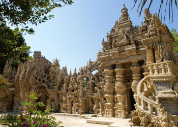 Дворцу почтальона Шеваля аналогов нет нигде на планете – фотографии Франции