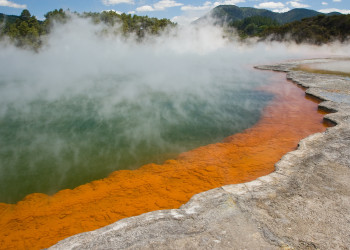 Уаи-О-Тапу (Уаи-О-Тапу), город Роторуа в Новой Зеландии – фотографии Новой Зеландии