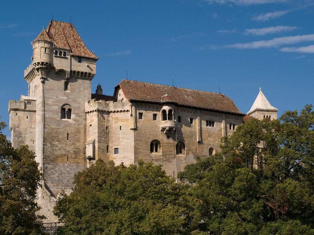 Замок Лихтенштейн в Нижней Австрии – фотографии Австрии