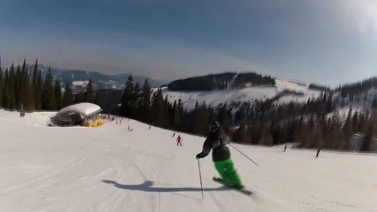 Лыжник на трассе. Флахау. Австрия – фотографии Австрии