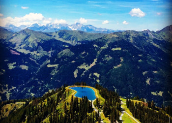 Озеро в горах. Дорфгаштайн. Астрия. – фотографии Австрии