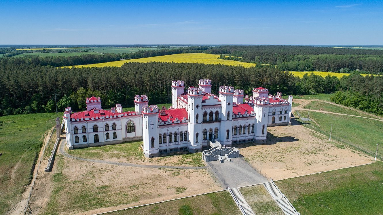 Дворец Пусловских в Беларуси – фотографии Беларуси