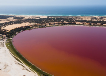 Сенегальское розовое озеро Lac Rose – фотографии Сенегала