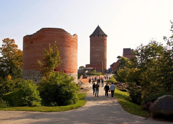 Турайдский замок (Turaida Castle) в Латвии – фотографии Латвии
