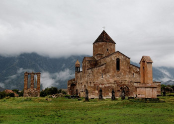 Одзунский монастырь (Odzun Church) – фотографии Армении