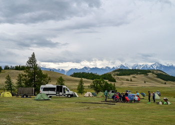 палаточный лагерь. Алтай – фотографии