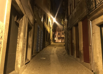 Вечерние улочки Порту, Португалия – фотографии Португалии