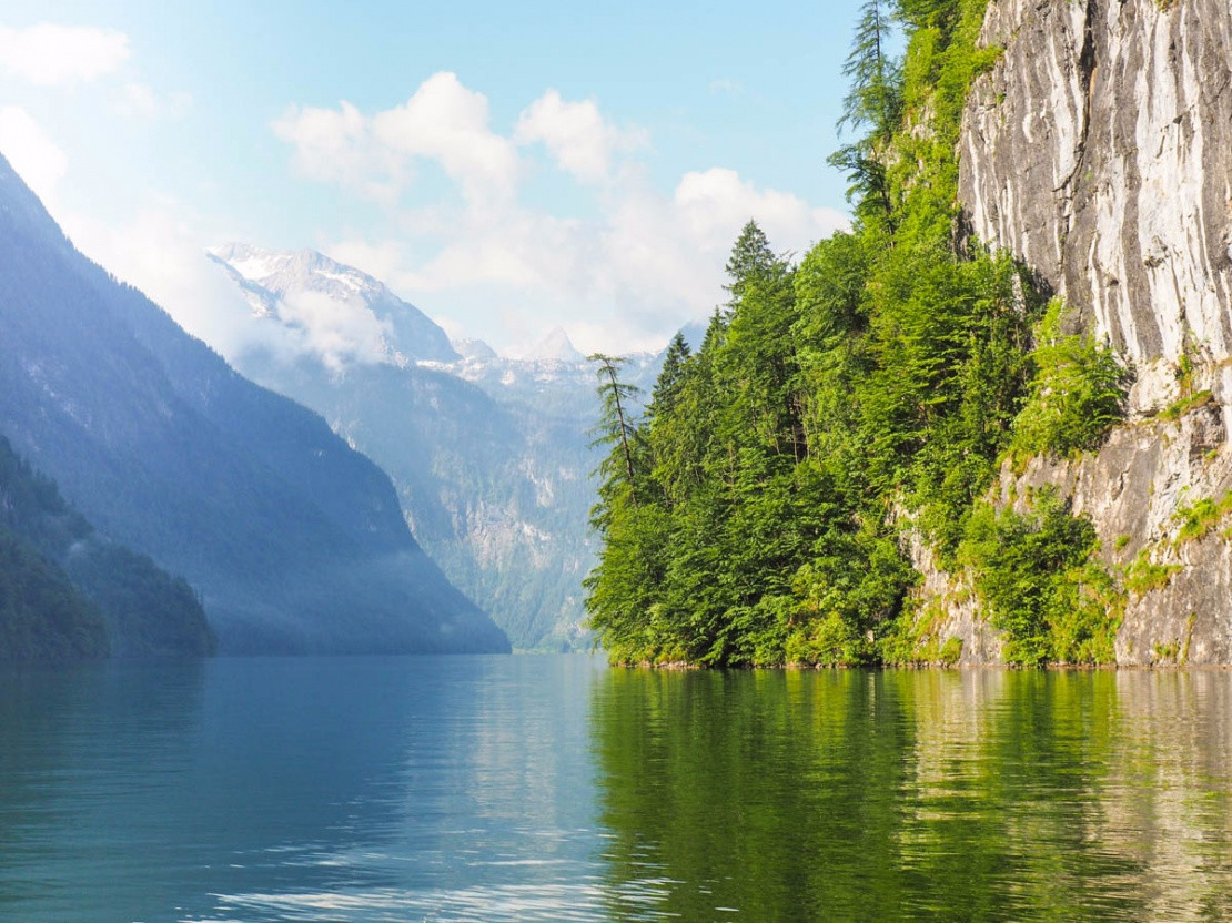 Озеро Кёнигзее (Königssee) – это одно из самых невероятных мест в Германии – фотографии Германии