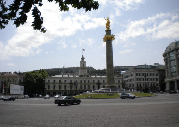 Площадь Свободы (Freedom Square) – фотографии Грузии