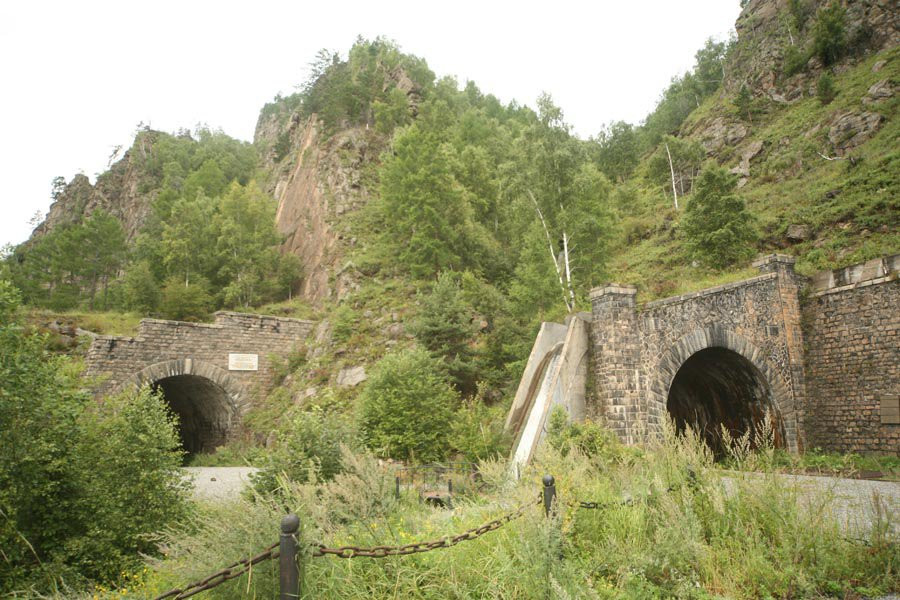 Кругобайкальская железная дорога, Иркутская область, Россия – фотографии России
