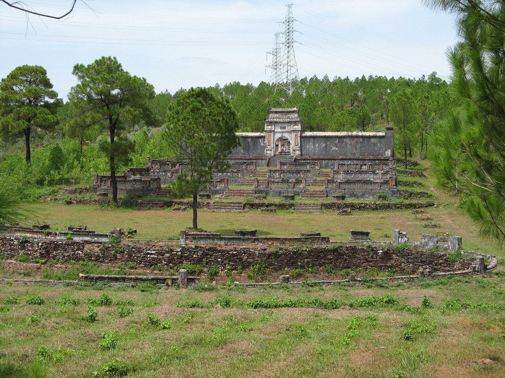 Гробница императора Тхиеу Чи – фотографии Вьетнама