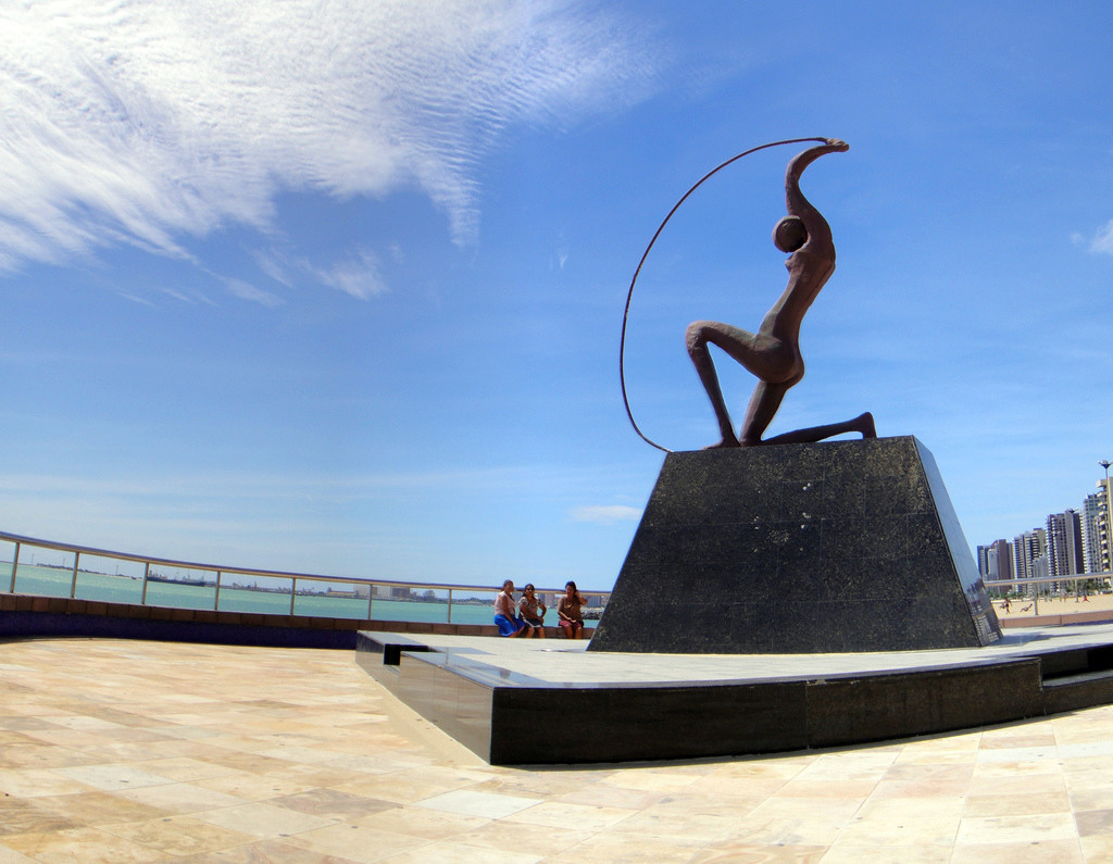 Статуя Ирасемы в Форталезе – фотографии Бразилии