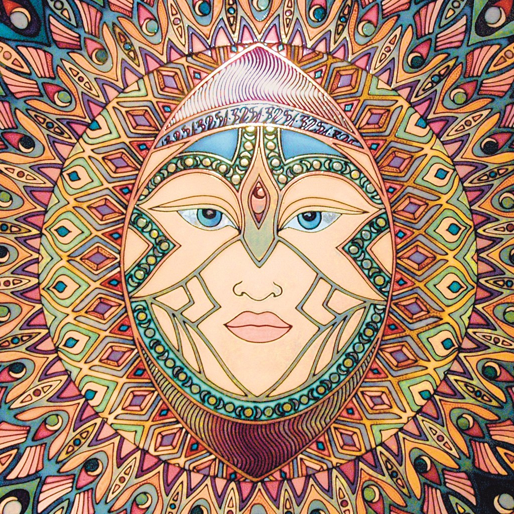 Город Света в подземных храмах Даманхура среди Граанских Альп в Северной Италии – фотографии Италии