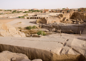 Незаконченный обелиск 9 – фотографии Египта