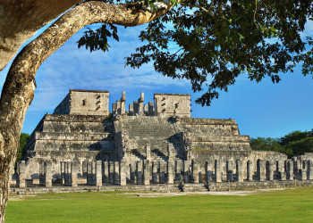 Древний город Чичен-Ица (Chichen Itza) на полуострове Юкатан, Мексика – фотографии Мексики